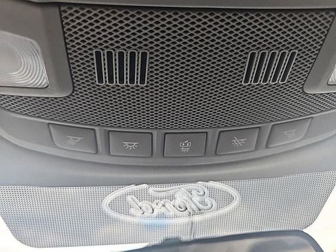 Used 2017 Ford F250 XL w/ STX Appearance Package AWD/4WD image 21