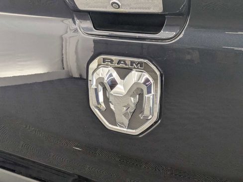 Used 2019 RAM 1500 Laramie Longhorn AWD/4WD image 13
