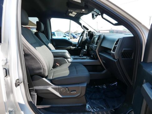 Used 2016 Ford F150 XLT w/ Equipment Group 302A Luxury AWD/4WD image 8