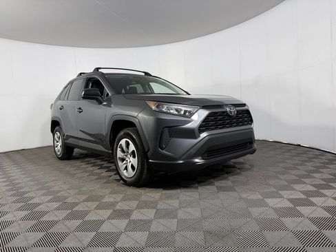 Used 2020 Toyota RAV4 LE w/ Carpet Mat Package FWD image 2