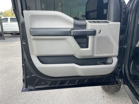 Used 2019 Ford F350 XL w/ STX Appearance Package AWD/4WD image 29