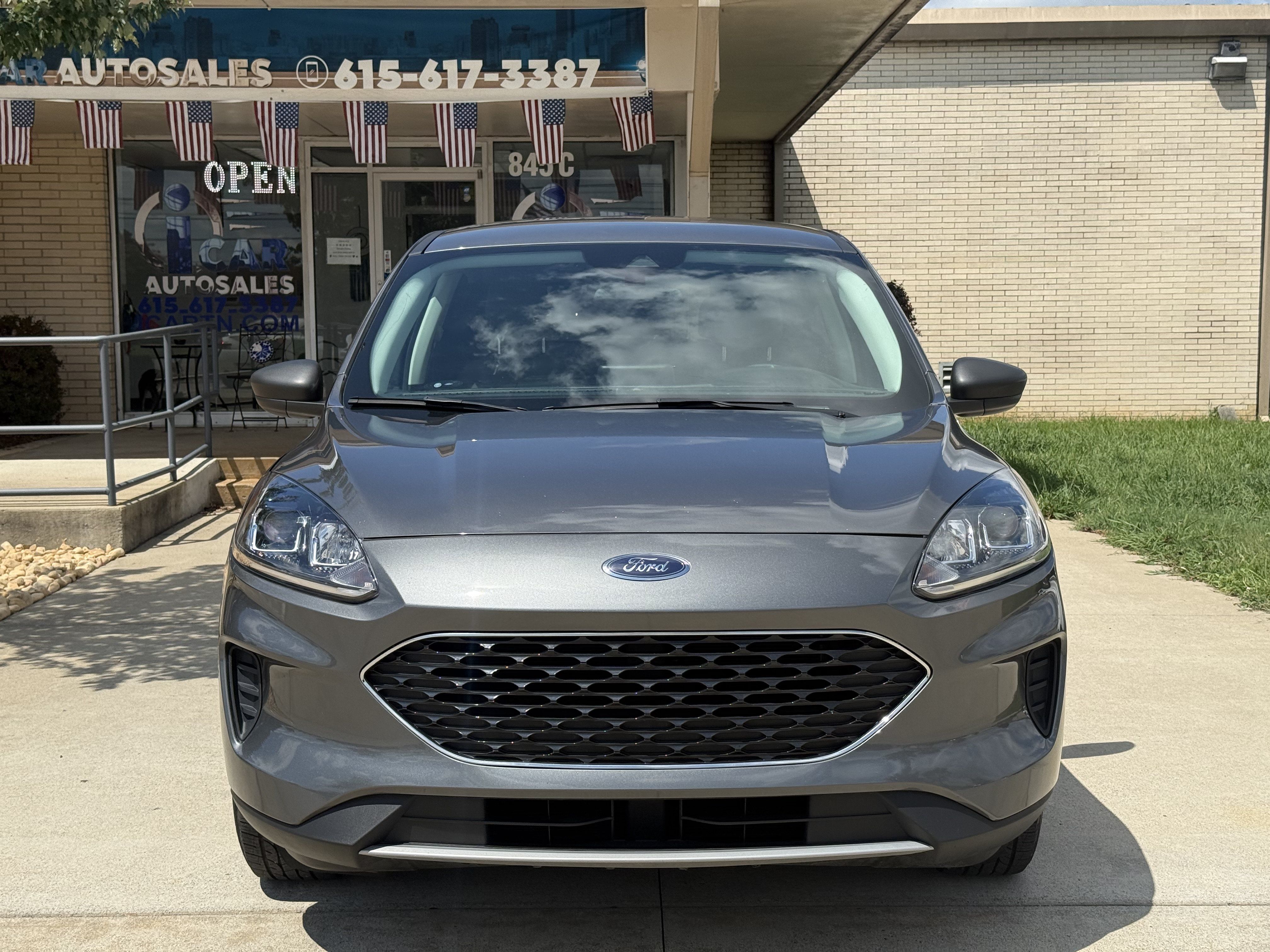 Used 2022 Ford Escape SE AWD/4WD image 2