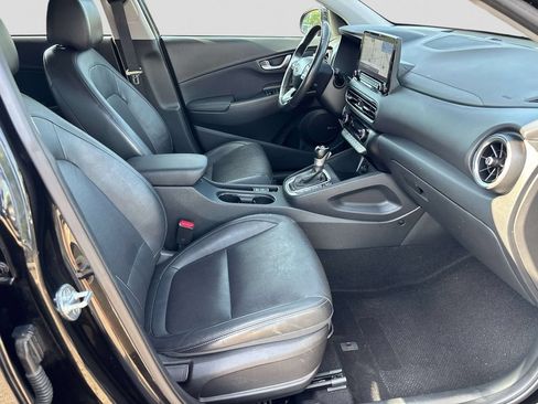 Used 2022 Hyundai Kona Limited AWD/4WD image 15