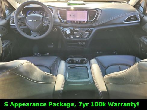 Used 2023 Chrysler Pacifica Touring-L w/ S Appearance Package image 13