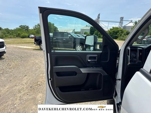 Used 2016 Chevrolet Silverado 2500 LT AWD/4WD image 10