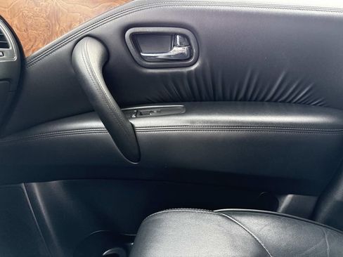 Used 2023 Nissan Armada SL w/ Captain's Chairs Package image 24