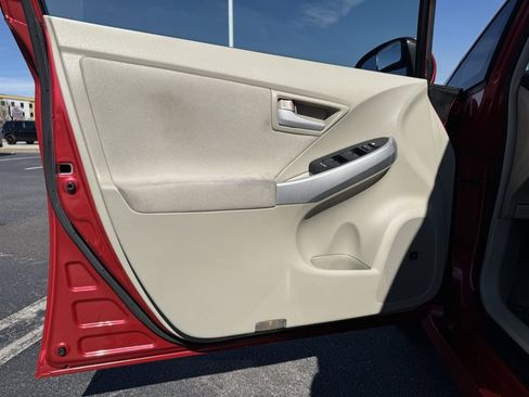 Used 2011 Toyota Prius Three image 12