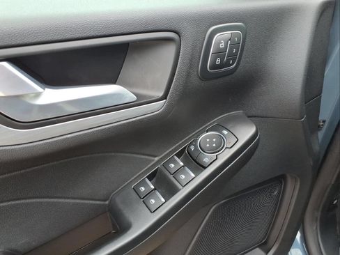 Used 2025 Ford Escape Platinum FWD image 14