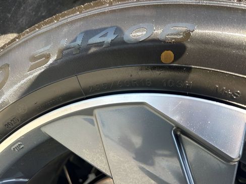 Used 2025 Nissan Rogue SV image 28