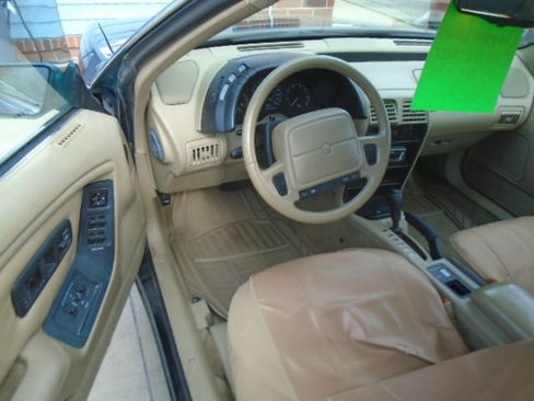 Used 1994 Chrysler LeBaron GTC FWD image 9