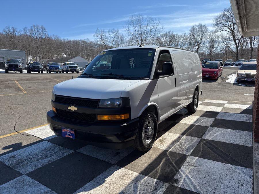 Used 2019 Chevrolet Express 2500 w/ Driver Convenience Package RWD image 5