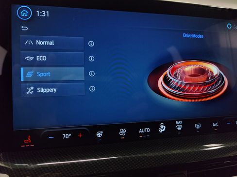 Used 2024 Ford Escape ST-Line Select w/ Tech Pack #2 image 29