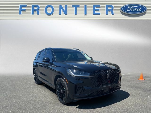 Used 2025 Lincoln Aviator Reserve w/ Luxury Package AWD/4WD image 8