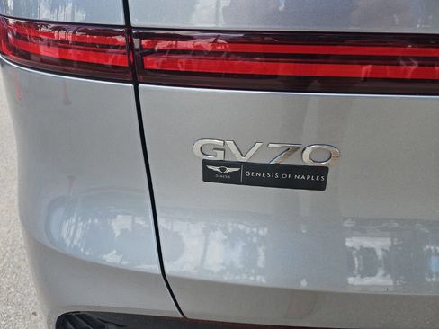 Used 2025 Genesis GV70 2.5T w/ Sport Prestige Package AWD/4WD image 6