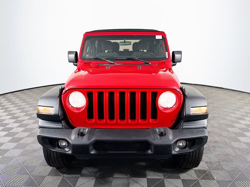 Used 2021 Jeep Wrangler Sport S image 2