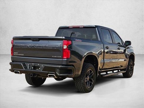 Used 2021 Chevrolet Silverado 1500 Custom Trail Boss AWD/4WD image 5