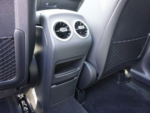 New 2025 Mercedes-Benz GLB 250 4MATIC image 51