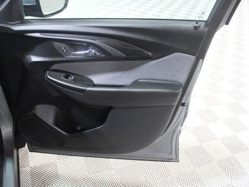 Used 2023 Chevrolet TrailBlazer LT w/ Convenience Package FWD image 22