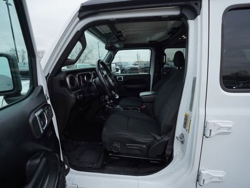 Used 2020 Jeep Wrangler Unlimited Sport S image 11