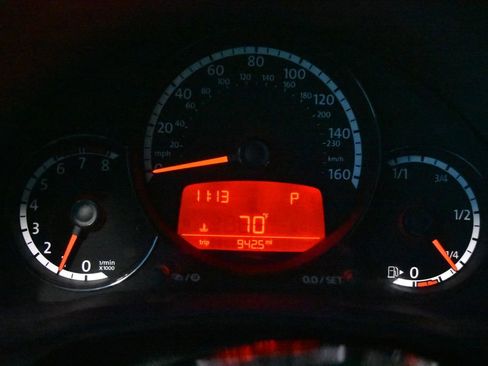 Used 2014 Volkswagen Beetle 2.5 image 13