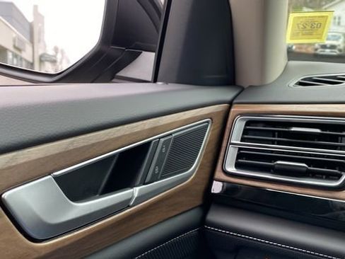 New 2026 Volkswagen Atlas SE AWD/4WD image 16