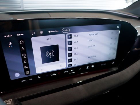 New 2027 Audi SQ6 e-tron Premium Plus AWD/4WD image 24