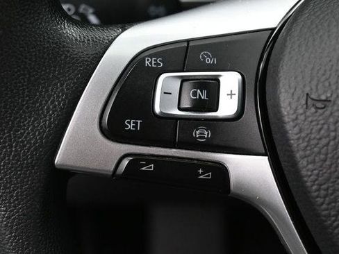 Used 2019 Volkswagen Jetta SE FWD image 16