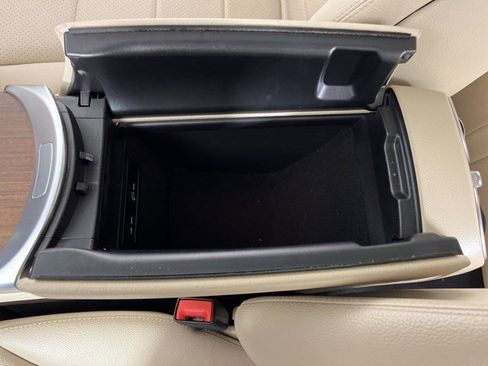 Used 2022 Mercedes-Benz GLC 300 GLC 300 image 25