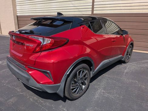 Used 2020 Toyota C-HR Limited FWD image 5