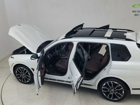 Used 2023 BMW X7 xDrive40i w/ Executive Package AWD/4WD image 95