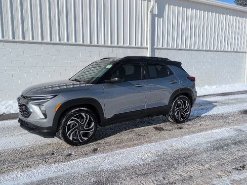 Certified 2024 Chevrolet TrailBlazer RS w/ Convenience Package image 2