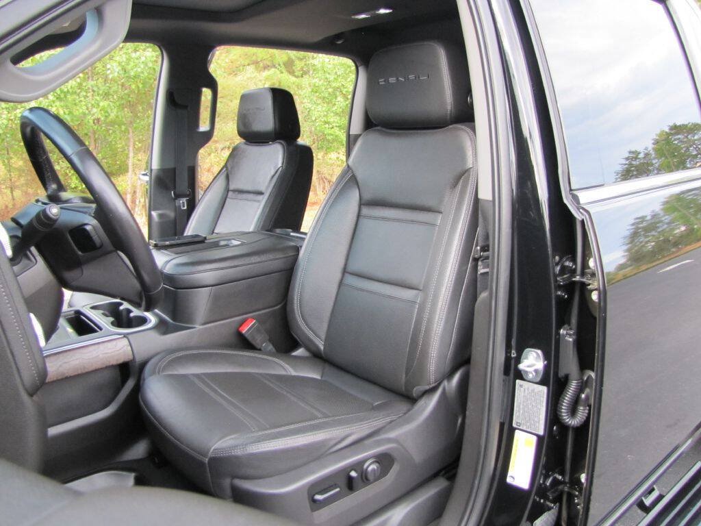 Used 2021 GMC Sierra 2500 Denali w/ Denali Ultimate Package AWD/4WD image 24