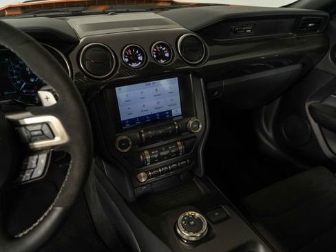 Used 2022 Ford Mustang Shelby GT500 w/ Carbon Fibre Track Pack image 22