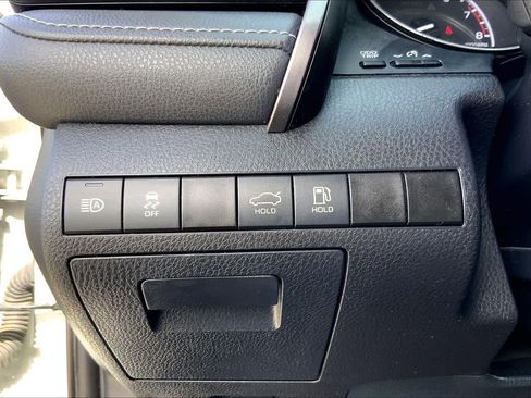 Used 2023 Toyota Camry SE image 33