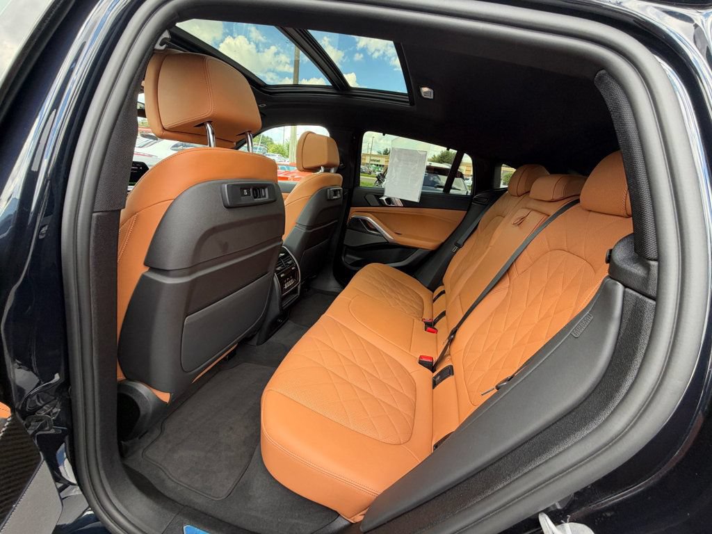 Used 2023 BMW X6 M50i w/ Parking Assistance Package AWD/4WD image 26