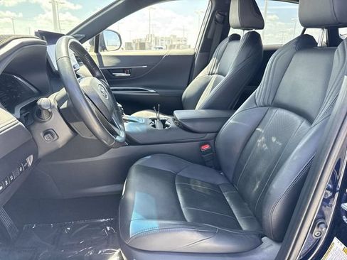 Used 2023 Toyota Venza Limited AWD/4WD image 11