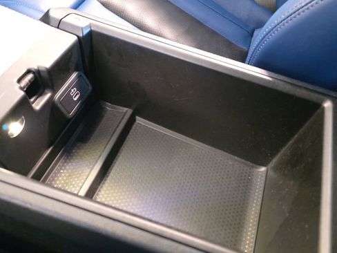 Used 2023 BMW M3 Competition w/ Executive Package image 19