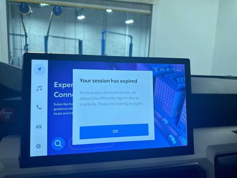 Used 2024 Toyota Tacoma TRD Off-Road image 23