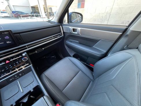 Used 2025 Hyundai Santa Fe SEL FWD image 38