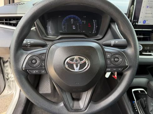 Used 2026 Toyota Corolla LE image 13