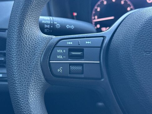 Used 2023 Honda Accord LX image 28