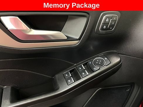 Used 2021 Ford Escape SEL w/ Technology Package FWD image 10