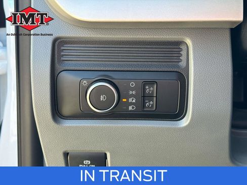 New 2025 Ford F550 4x4 SuperCab Super Duty image 40