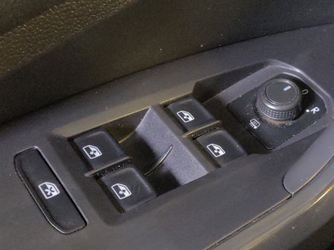 Used 2019 Volkswagen Jetta S FWD image 27