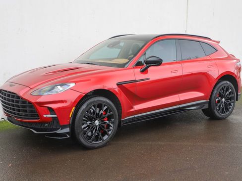 Used 2023 Aston Martin DBX 707 image 21