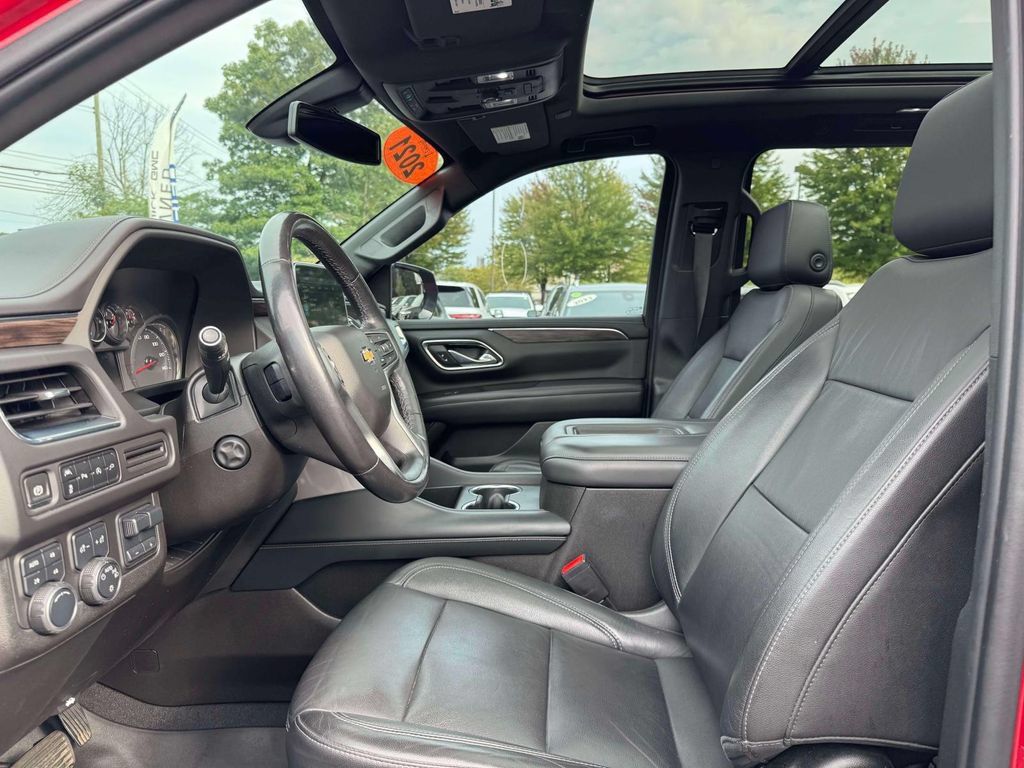 Used 2021 Chevrolet Suburban LT w/ LT Signature Package AWD/4WD image 15