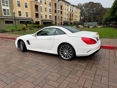 Used 2018 Mercedes-Benz SL 550 image 53