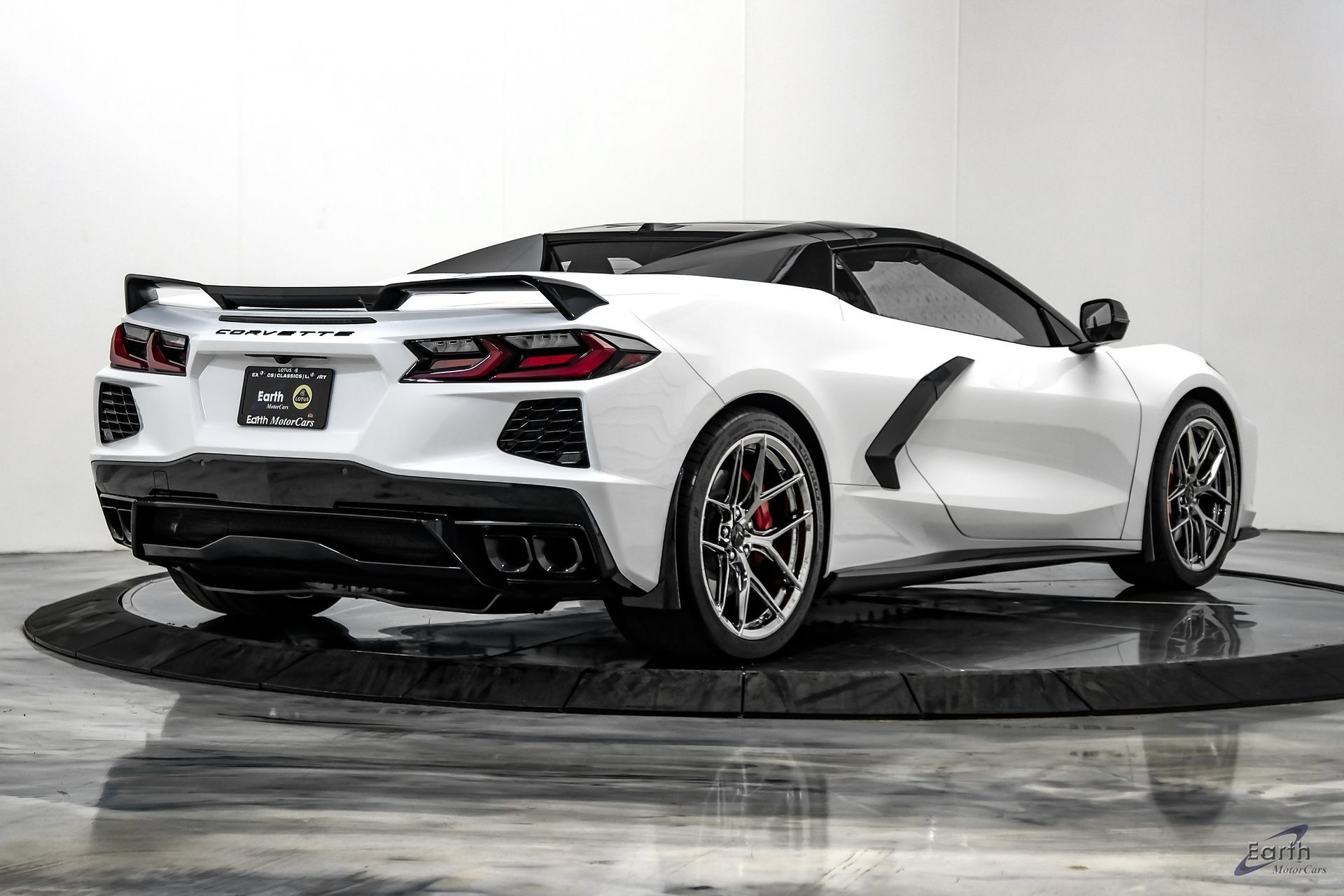 Used 2024 Chevrolet Corvette Stingray Premium Conv w/ Z51 Performance Package RWD image 21