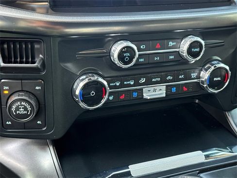 Certified 2025 Ford F150 Lariat w/ Equipment Group 502A High image 26