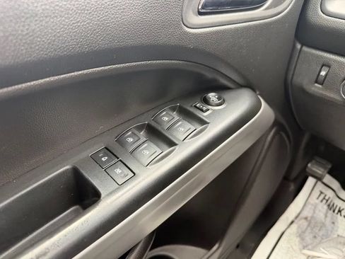 Used 2018 Chevrolet Colorado LT AWD/4WD image 13
